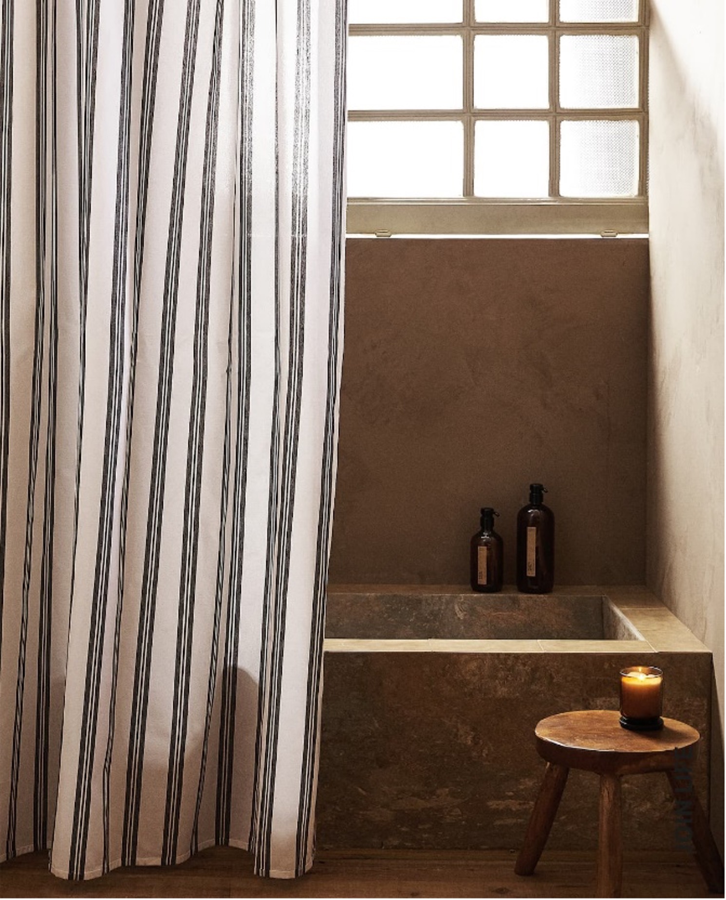 keskkonnasõbraliku vannitoa dushikardin