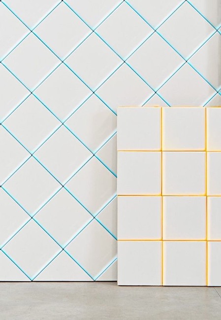 valged plaadid kontrast vuugivahe